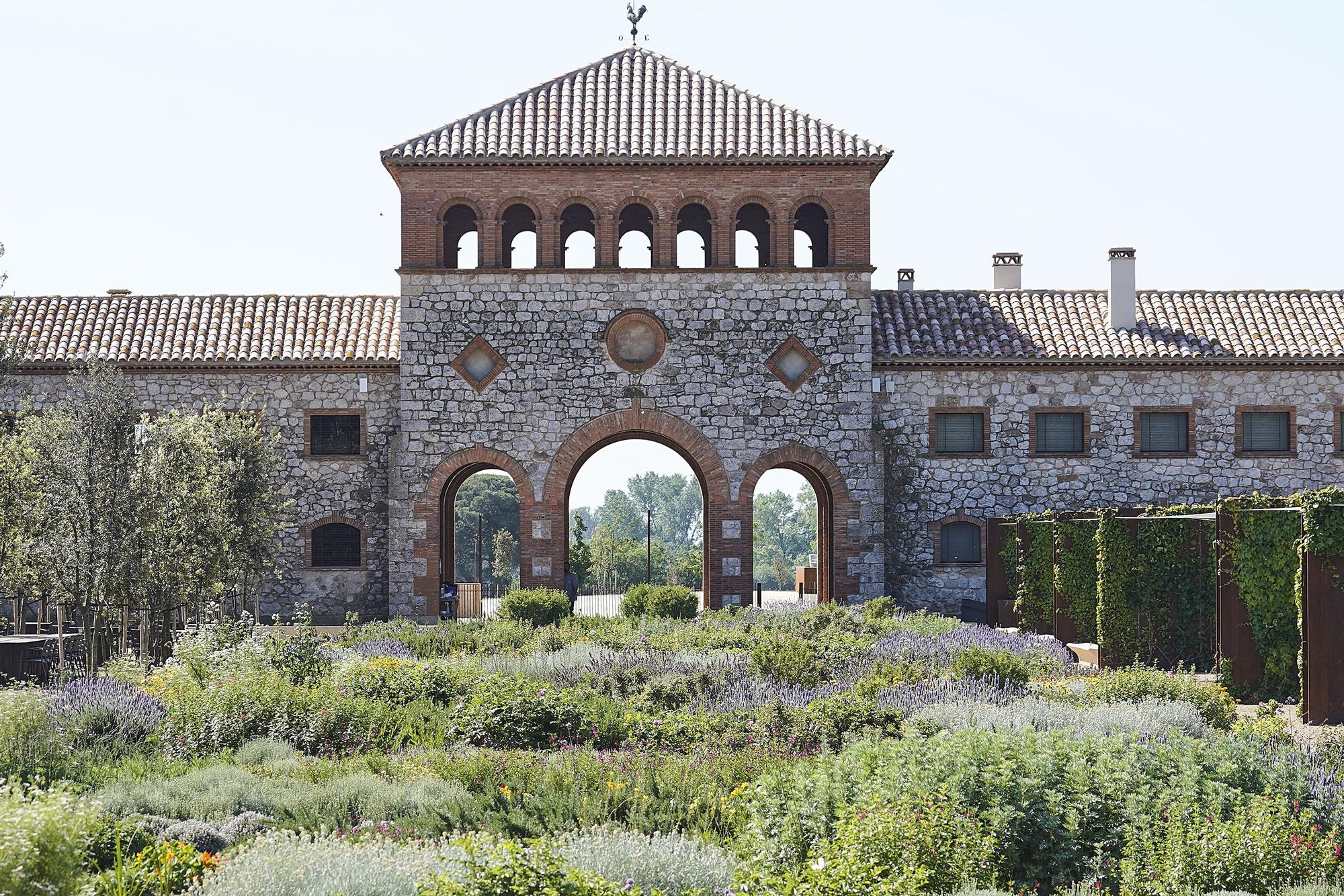 El Grup Peralada inaugura el nou celler dissenyat per RCR Arquitectes