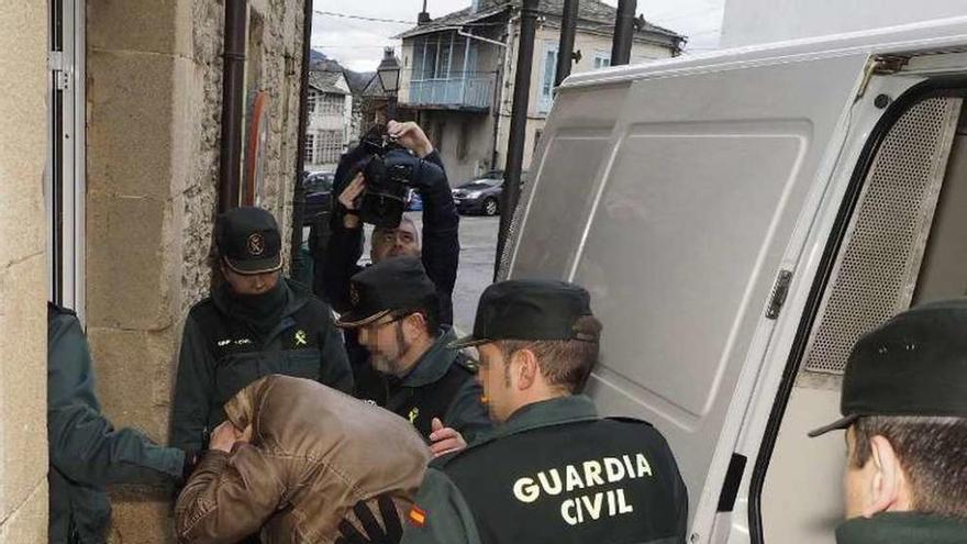 José Manuel Carballo, ayer, a su llegada al juzgado.