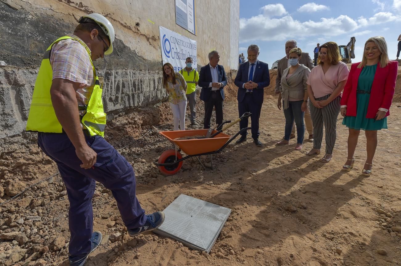 1ª piedra de la 1ª Promoción Viviendas de Ingenio