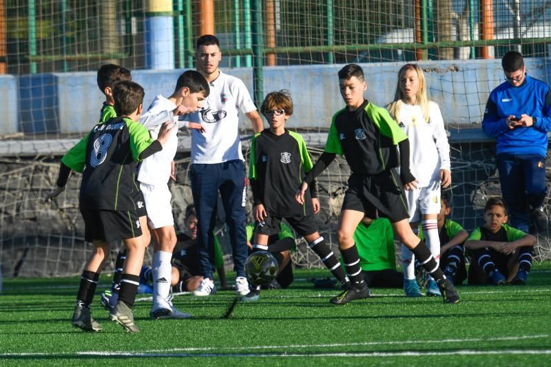 25-01-20  DEPORTES. CAMPOS DE FUTBOL DE LA ZONA DEPORTIVA DEL PARQUE SUR EN  MASPALOMAS. MASPALOMAS. SAN BARTOLOME DE TIRAJANA.  Maspalomas-Carrizal (alevines).  Fotos: Juan Castro.  | 25/01/2020 | Fotógrafo: Juan Carlos Castro