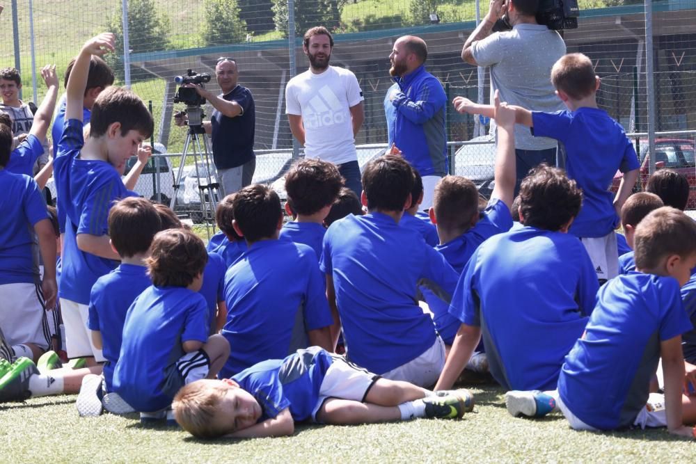 Juan Mata, en el Campus del Real Oviedo