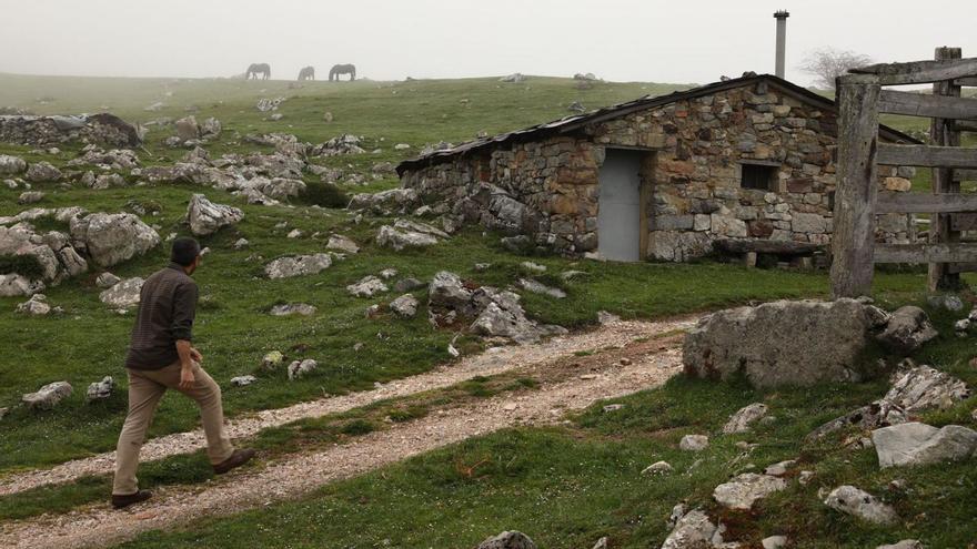 Empresas ofrecen rutas moteras por espacios protegidos de las Cuencas, alertan los ecologistas