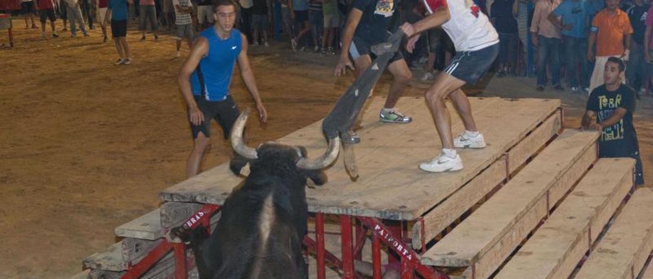 Festejo taurino en Sueca en el año 2011.  | LEVANTE-EMV