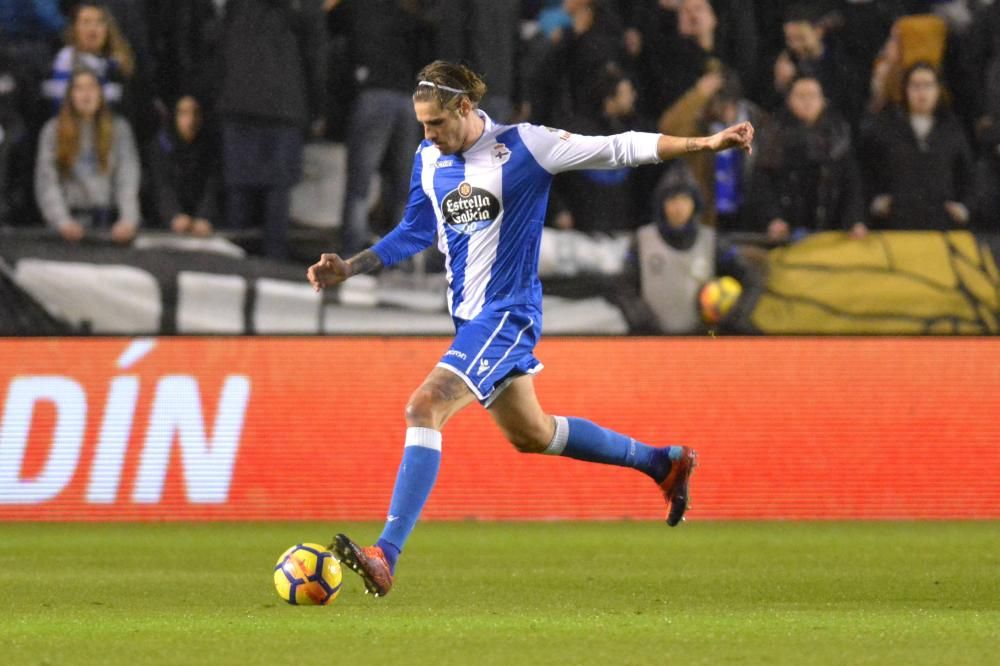 El Dépor cae en Riazor ante el Valencia