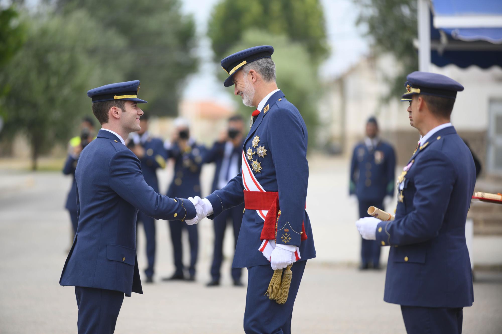 Las imágenes de la visita del rey Felipe VI en la Academia General del Aire de San Javier