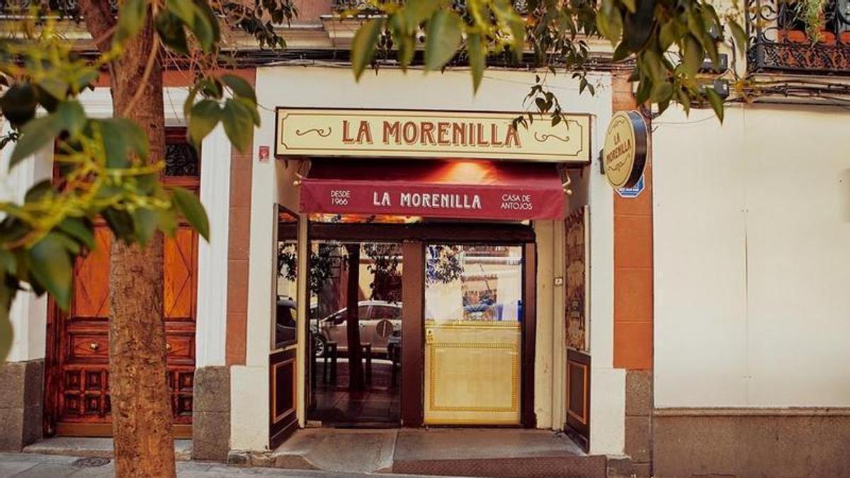 La Morenilla en la calle Manuela Malasaña, donde los comensales pueden comer  en el Tren de la Bruja o la montaña rusa