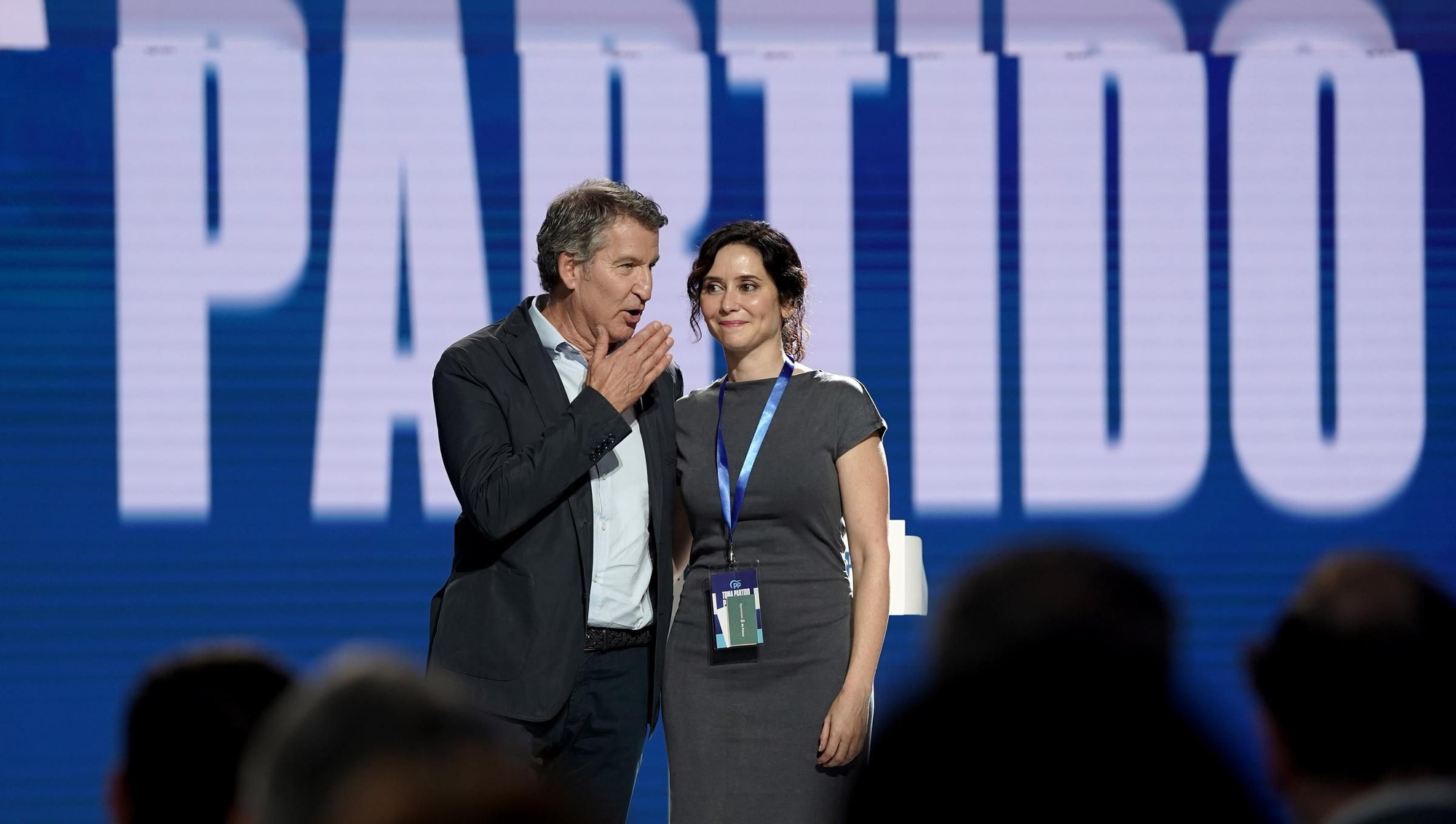 Alberto Núñez Feijóo e Isabel Díaz Ayuso, en el Congreso Nacional del PP.