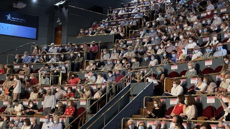 El Teatro Real abre una investigación por las protestas en el &#039;gallinero&#039;