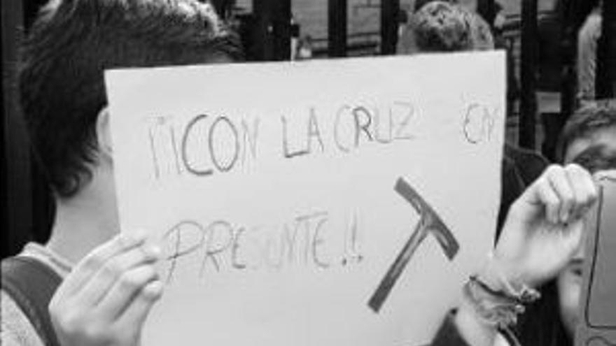 Los padres del Ortega y Gasset convocan una protesta y no descartan la vía legal