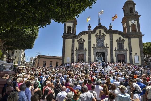 Procesión en Santa María de Guía