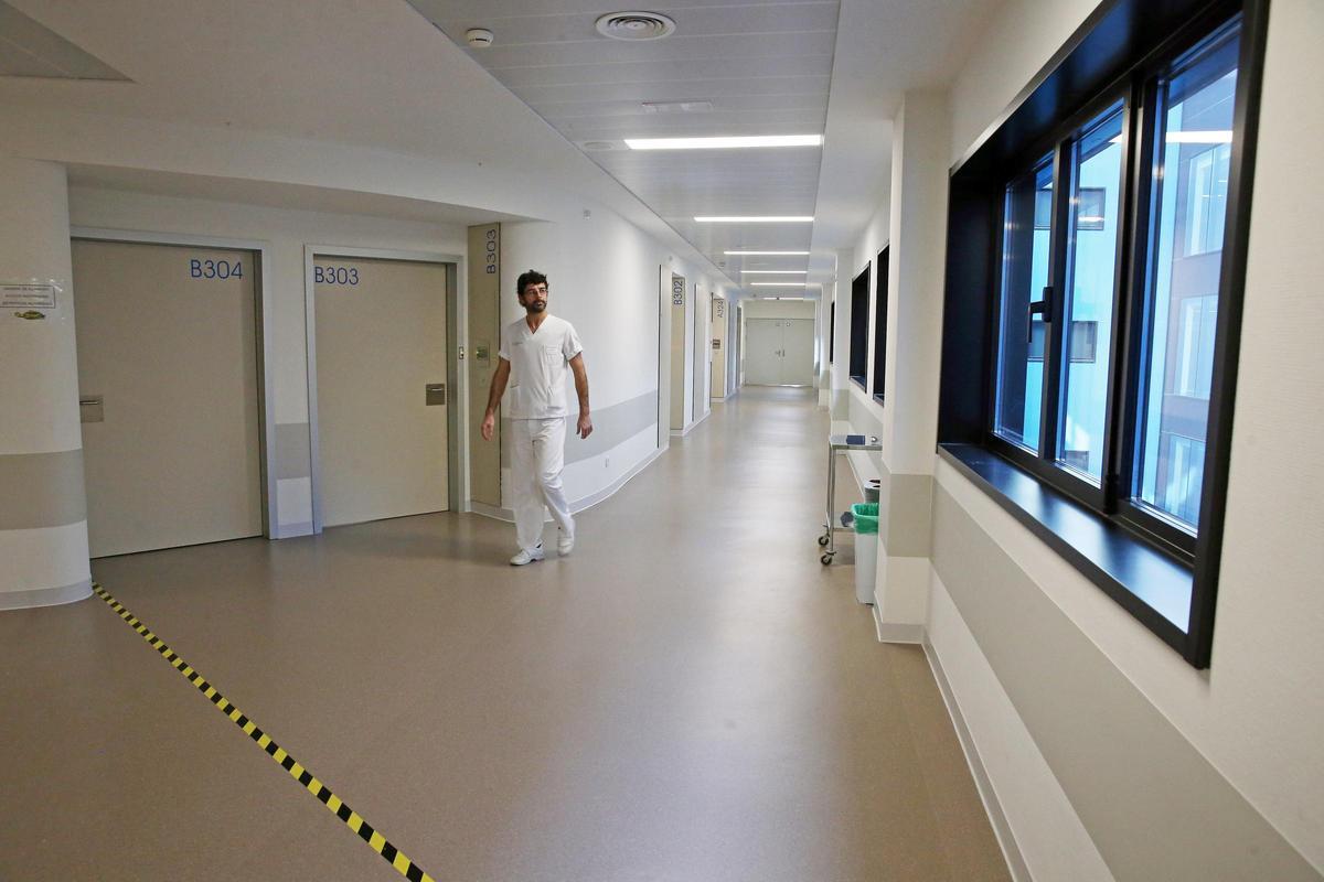 Una unidad de hospitalización del hospital Álvaro Cunqueiro.