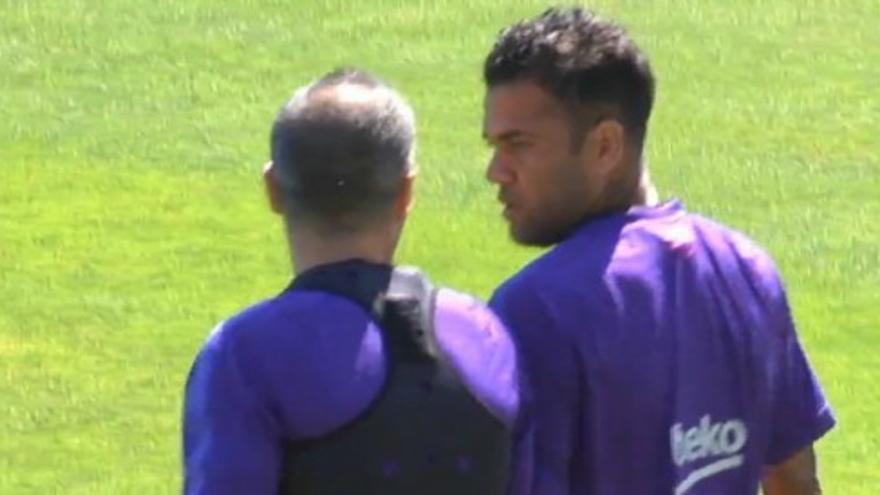 Dani Alves dice adiós al Barcelona