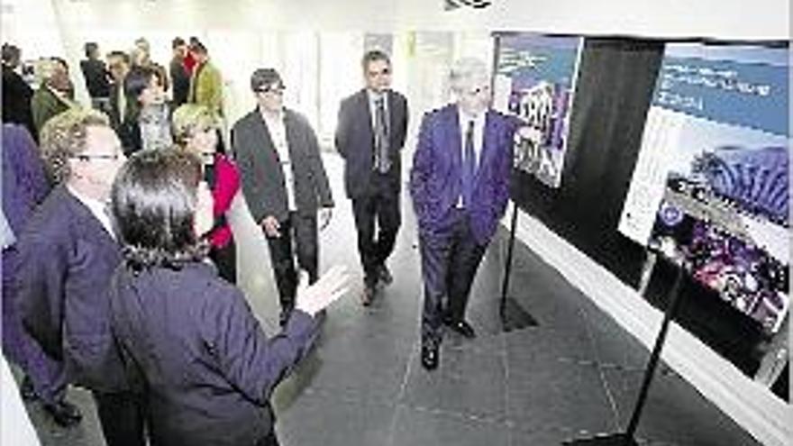 La inauguració de la nova exposició, ahir al matí.