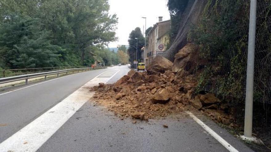 Les pedres van caure a l&#039;alçada del veïnat de Vilanna.