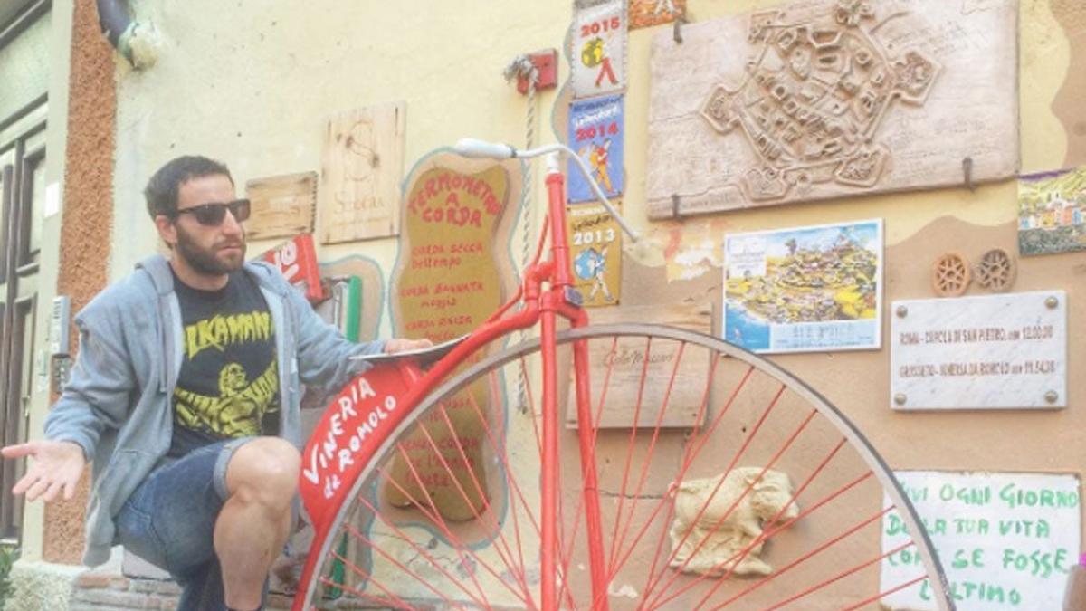 Dani Rovira y su carrerón en bici por una buena causa