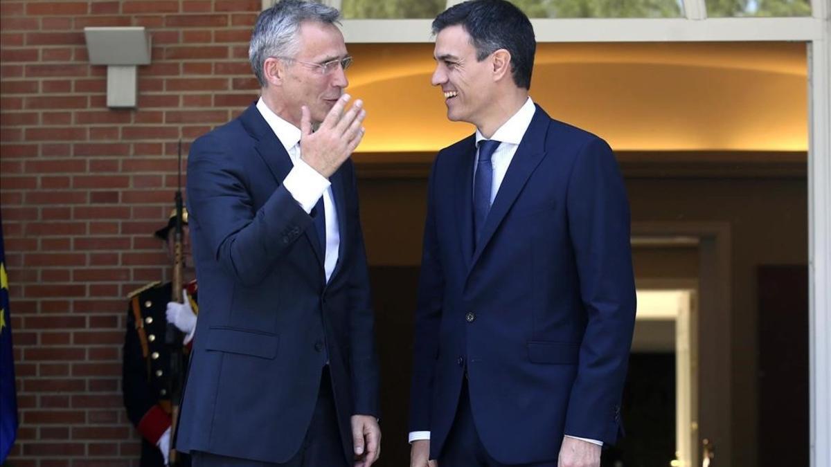 Pedro Sánchez recibe al secretario general de la OTAN Jens Stoltenberg