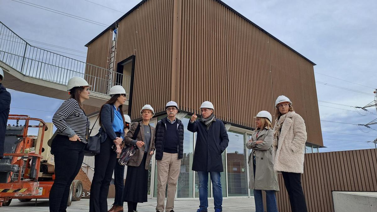 Visita al centro cívico en Bétera.