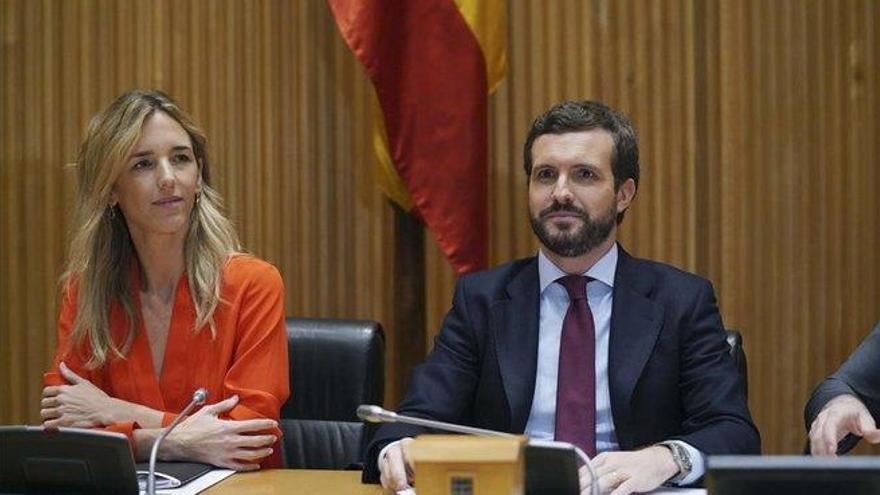 Casado acusa a Sánchez de &quot;rendir pleitesía&quot; a Torra