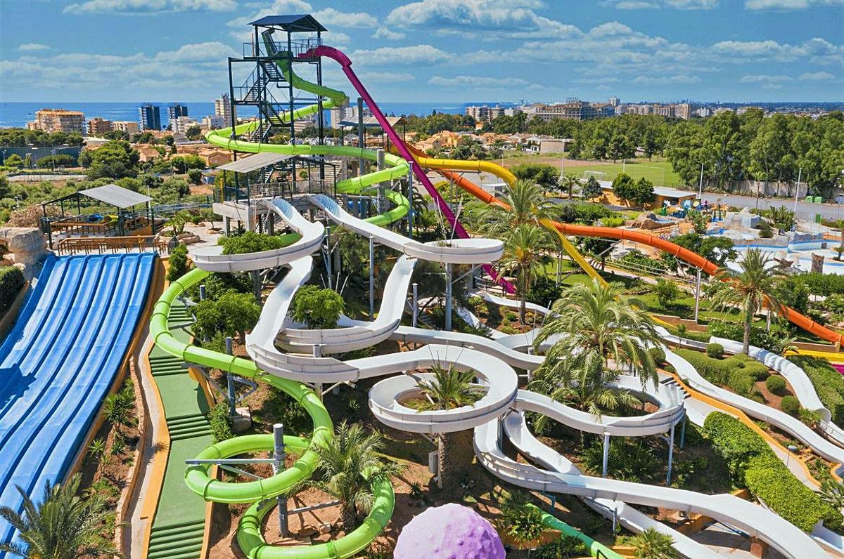 WOW, la nueva atracción de Aquarama, en Benicàssim. | LEVANTE-EMV