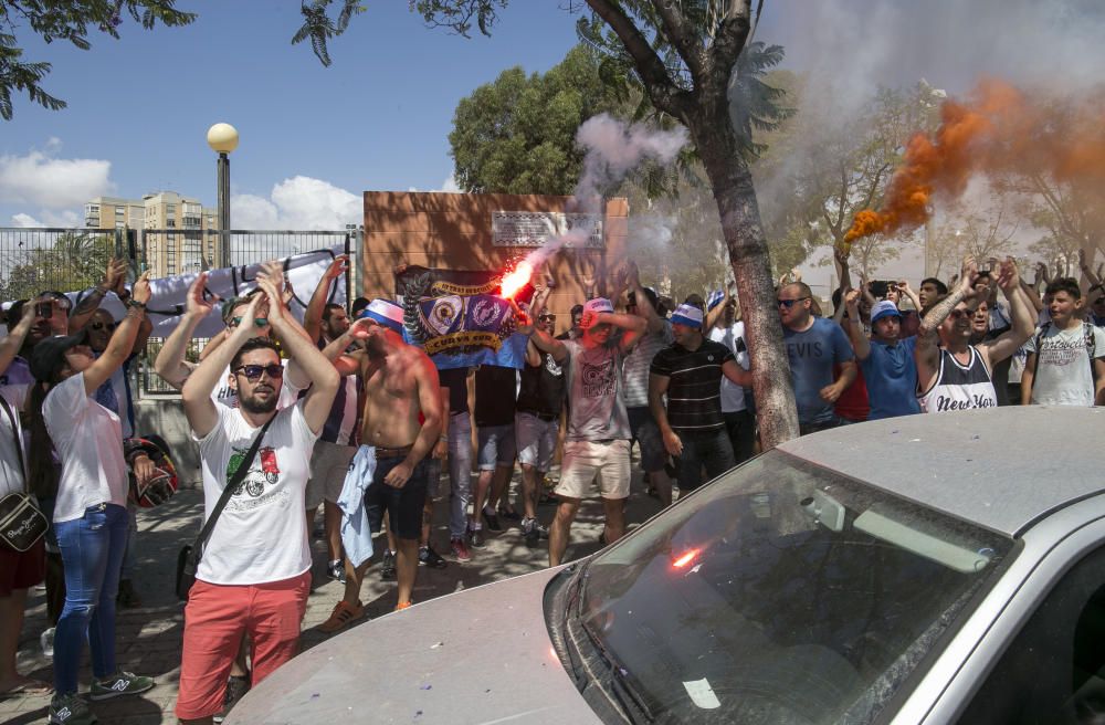 Despedida del Hércules hacia Cádiz