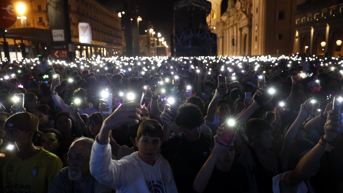 Uno de los actos más multitudionarios fue en concierto de Los 40 en la plaza del Pilar