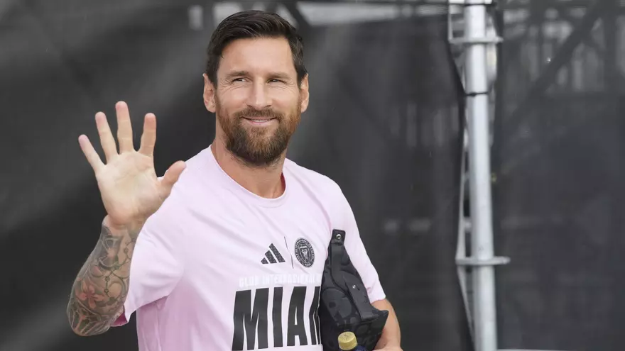 Messi le quita otro récord goleador a Cristiano
