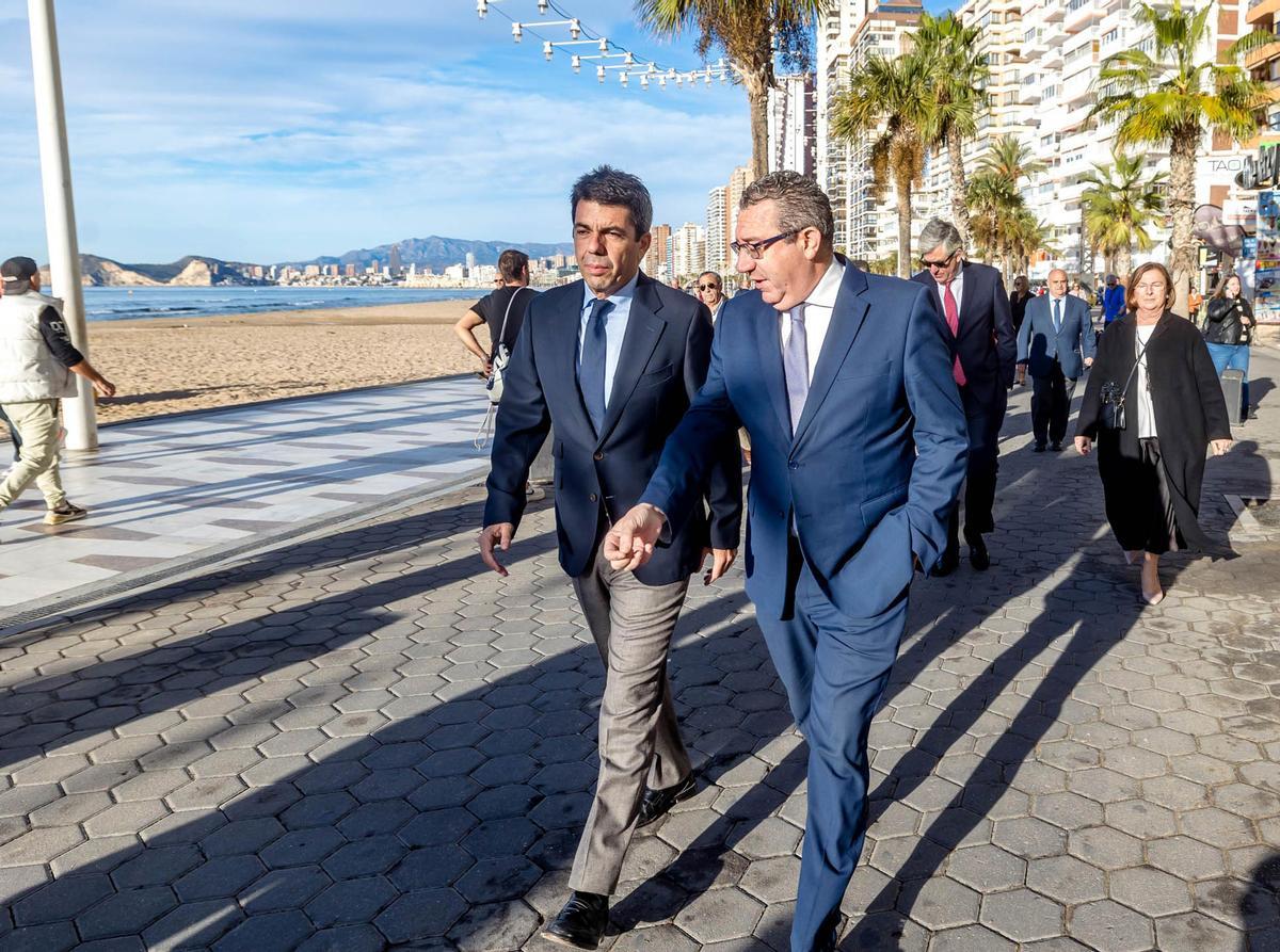 Mazón celebra el Día de la Constitución en Benidorm