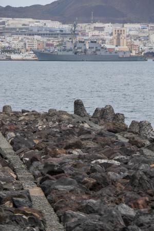 El 'USS Roosevelt' permanece atracado en la prolongación del muelle Santa Catalina