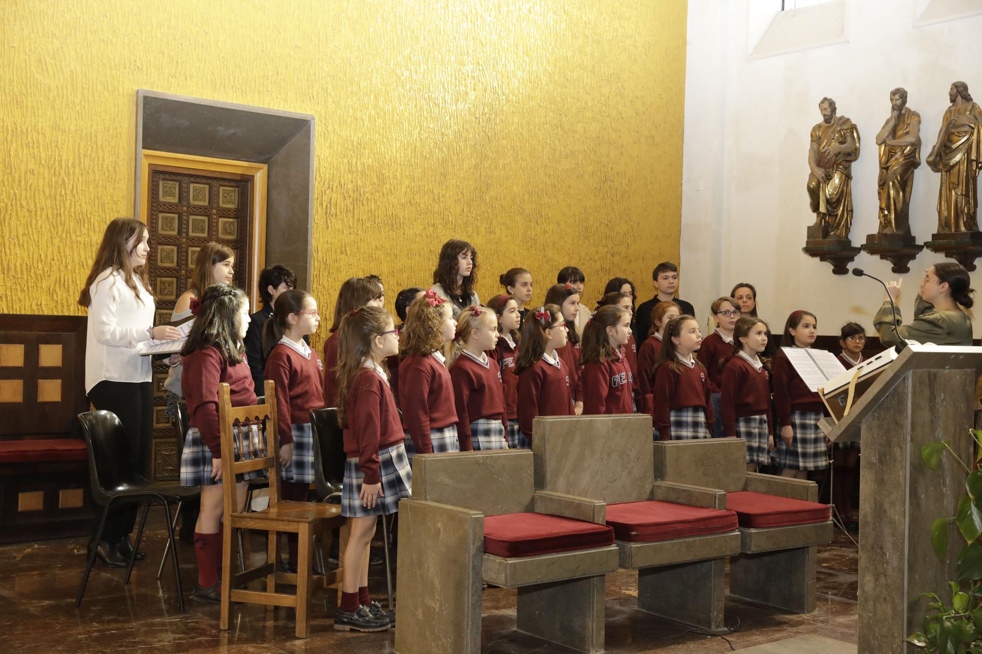 Misa por el centenario del colegio de las Dominicas