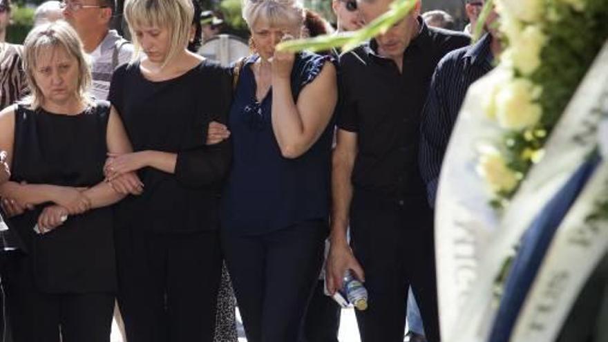 Los funerales se oficiaron por separado pero fueron enterradas juntas