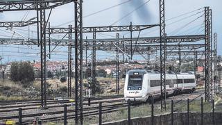 Vuelven las obras al tramo electrificado de las vías del tren entre Badajoz y Plasencia