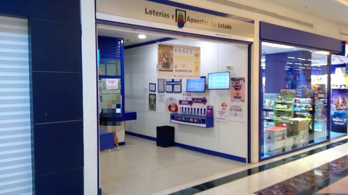 Administración de Loterías y Apuestas de Estado situada en el centro comercial Plaza Mar 2