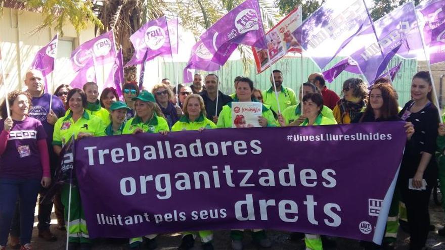 La protesta realizada por empleadas y empleados de Urbaser.