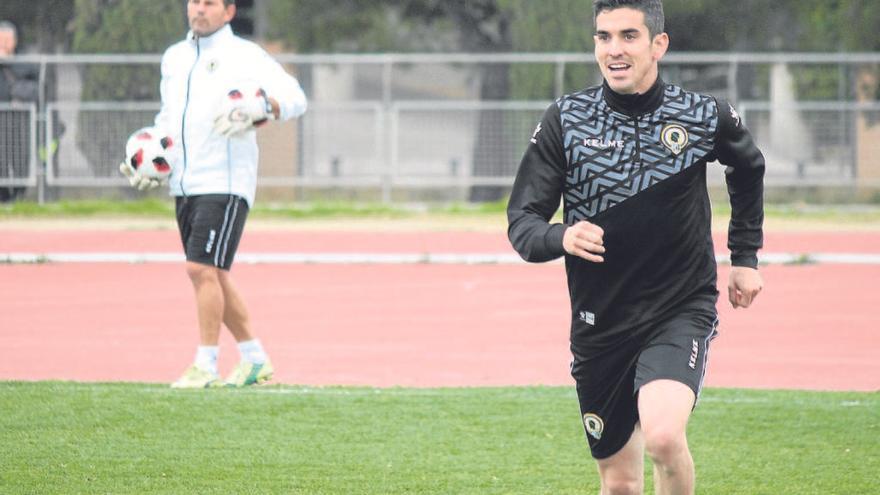 El extremo Jesús Alfaro, ayer, en su primer entrenamiento como herculano.