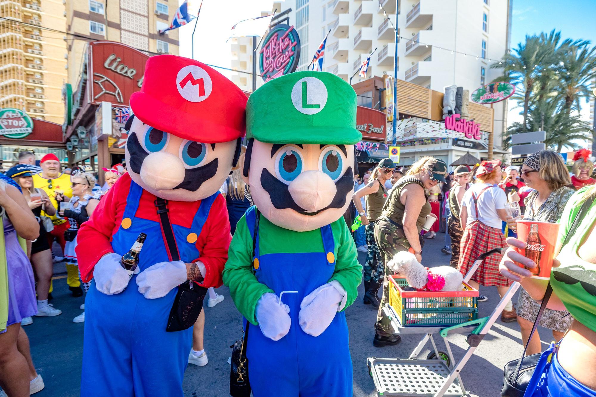 La "Fancy Dress" llena de disfraces Benidorm