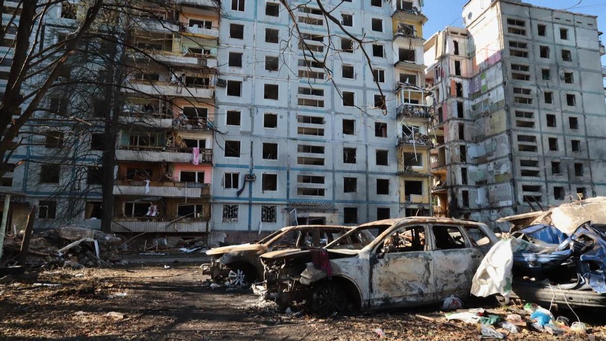 Quince personas murieron después de que un misil ruso impactara en unos apartamentos de Zaporiyia el 9 de octubre.