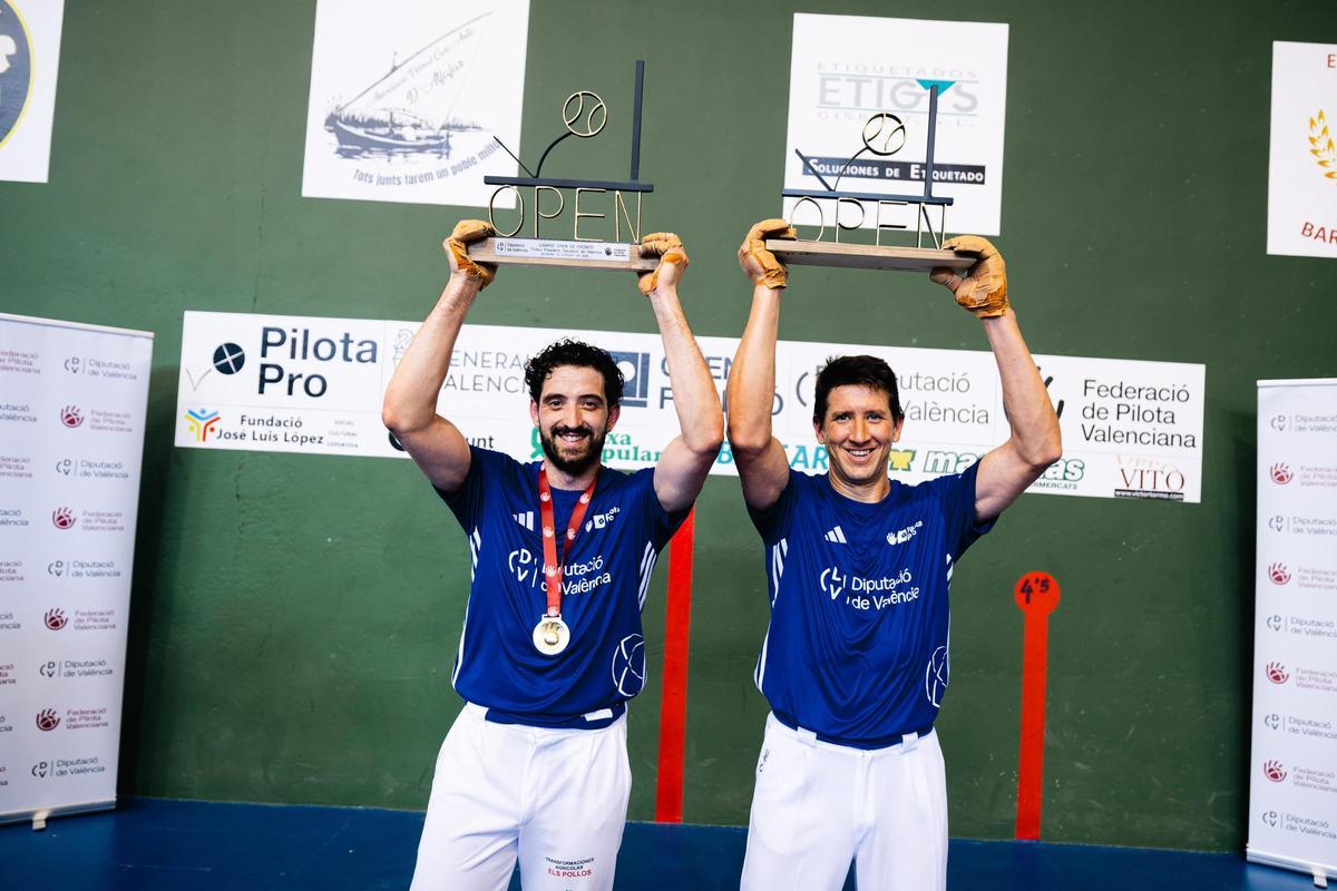 Jose Salvador i Pasqual (CIMA) guanyen l'Open de Frontó.