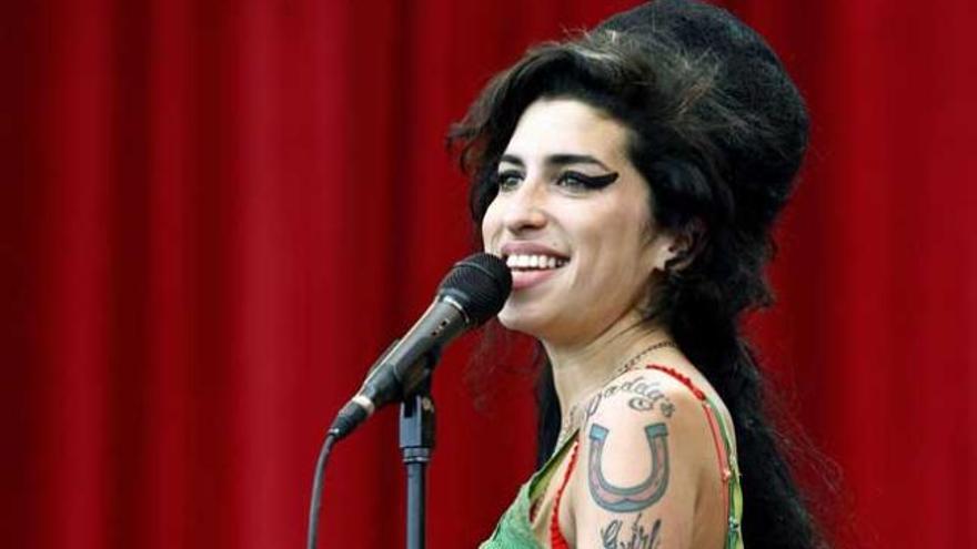 Una biografía desvela los detalles de la vida de Amy Winehouse
