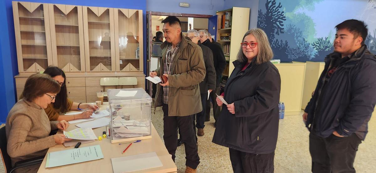 Votaciones en la localidad turolense de Andorra.