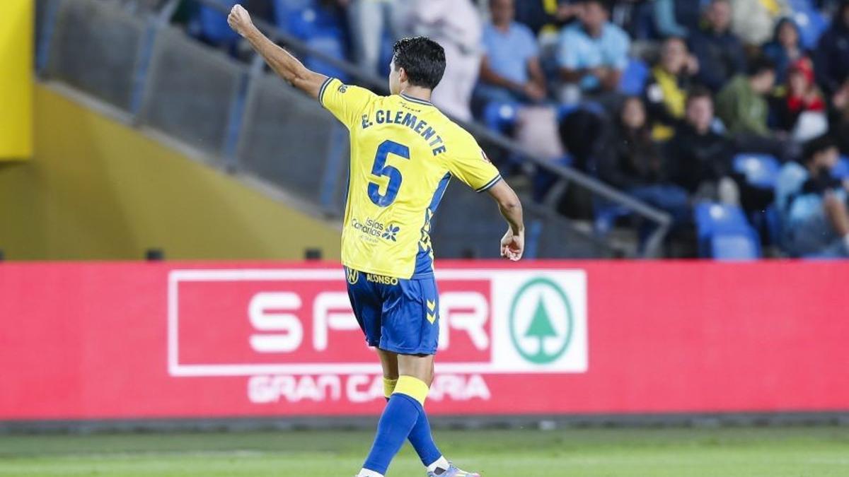 Clemente celebra un gol con Las Palmas.