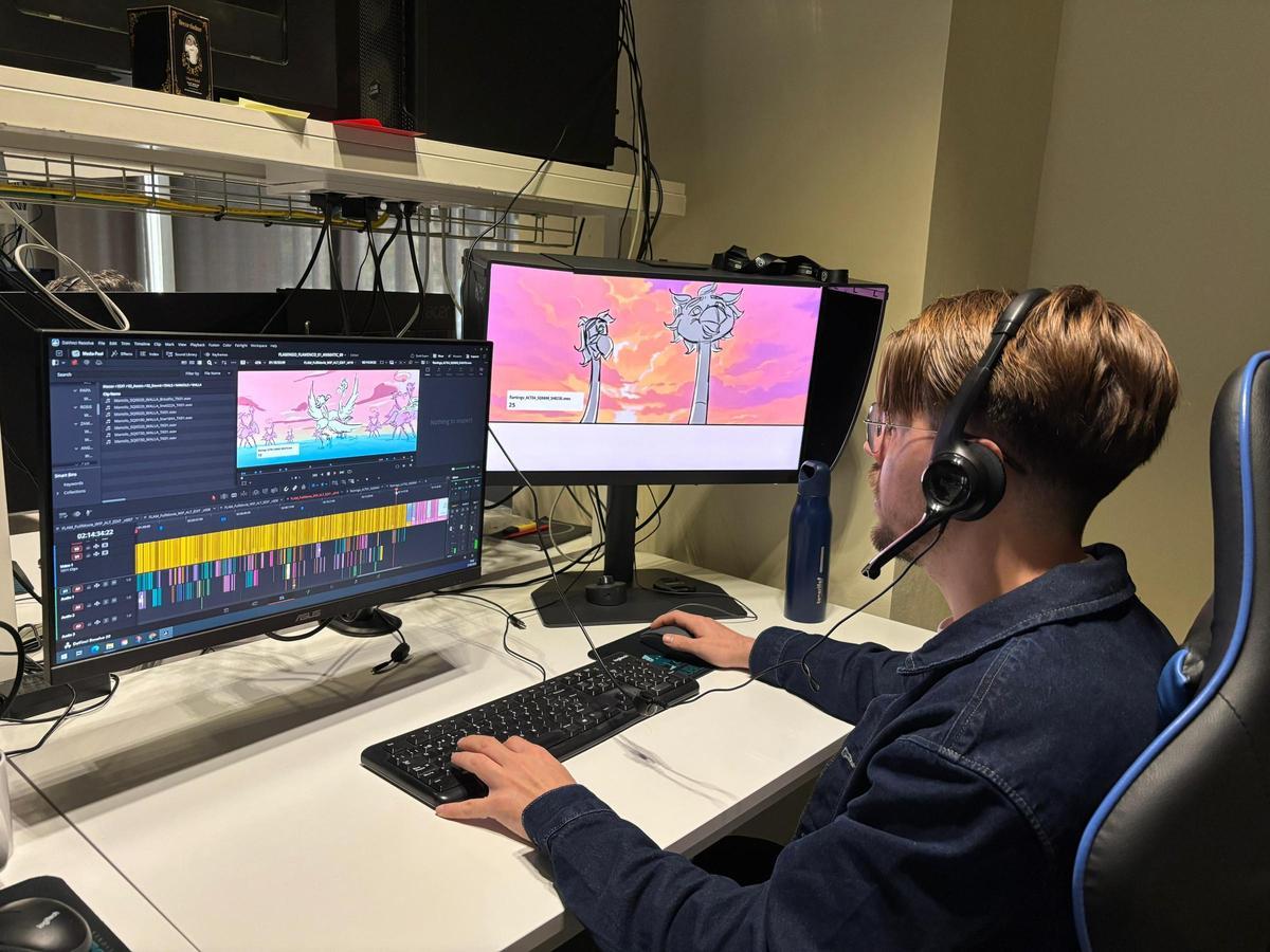 Uno de los trabajadores del estudio de animación 3Doubles, en Tenerife.