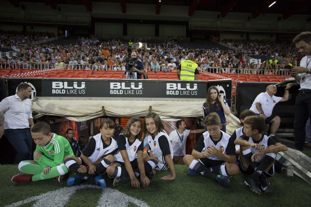 Presentación de los siete fichajes del Valencia CF