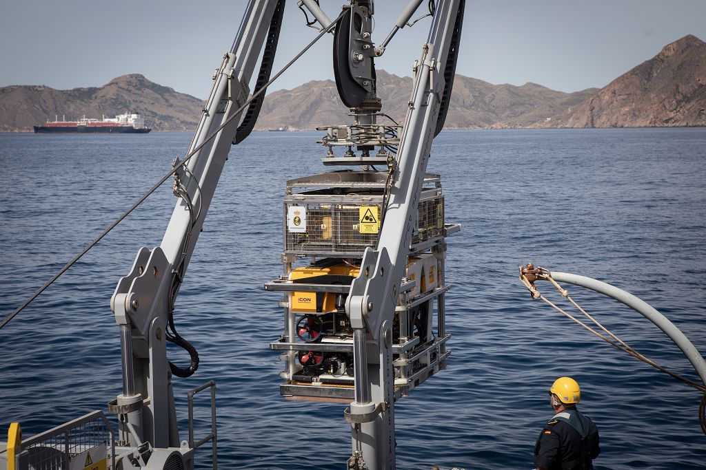 Demostración en Cartagena del nuevo robot de la Armada, el ROV ‘Leopard’