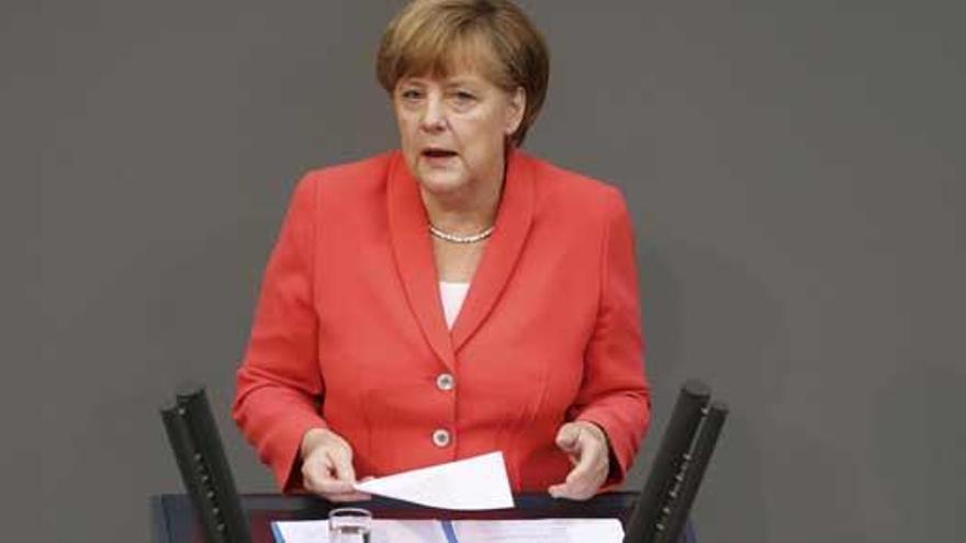 Merkel, durante su intervención en el Bundestag.