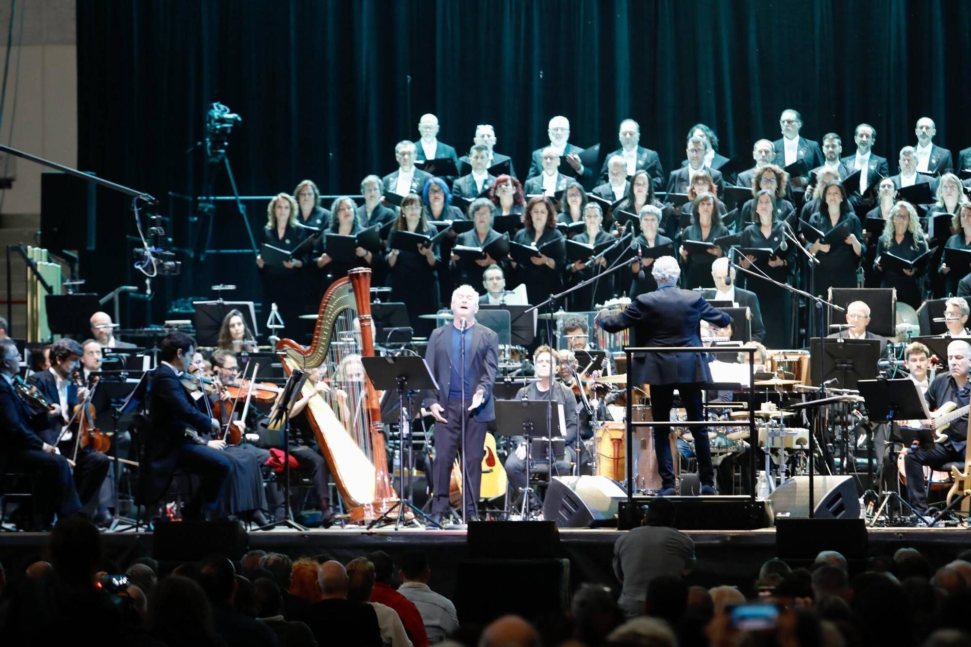 En imágenes: así fue el concierto de Victor Manuel, en Gijón