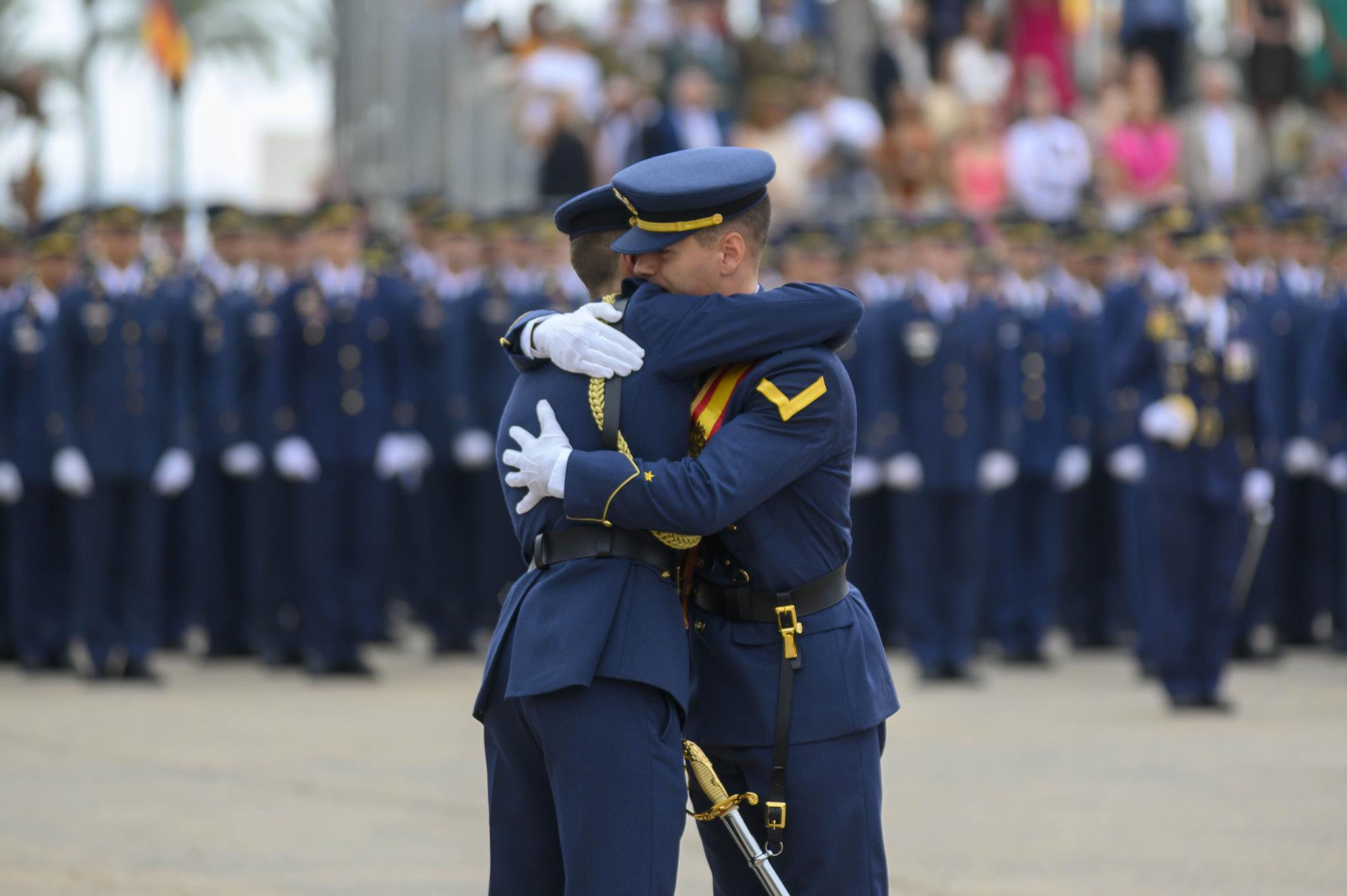 Las imágenes de la visita del rey Felipe VI en la Academia General del Aire de San Javier