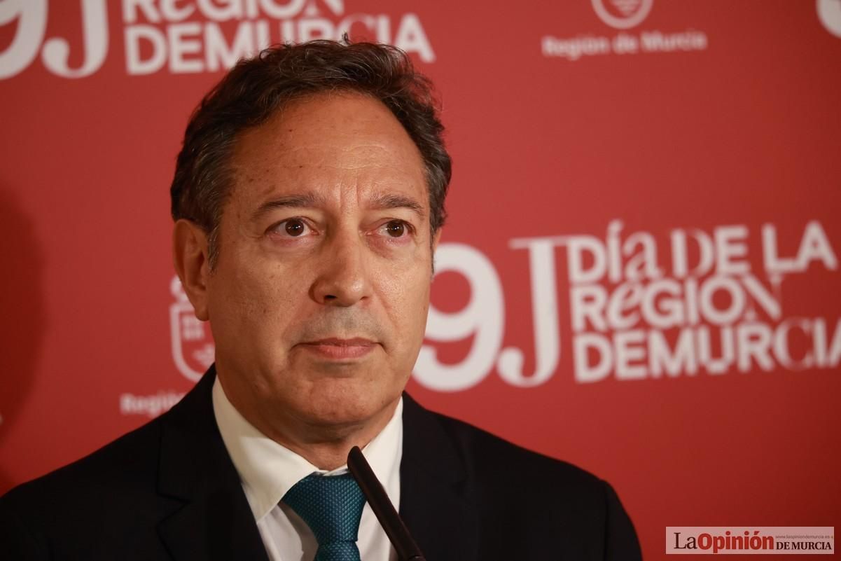 Así ha sido el acto institucional del Día de la Región de Murcia en el Teatro Romea