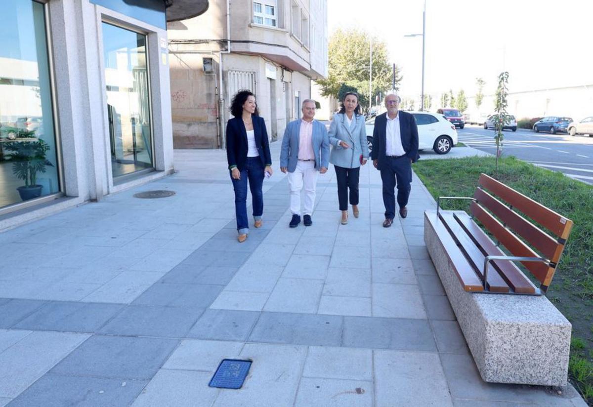 Losada y Ramallo, con otros concejales. |  G. Santos