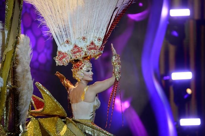 21-02-2020 LAS PALMAS D GRAN CANARIA. Elección de la Reina del Carnaval. Candidata 1. AIRVEMA INSULAR presenta a Miriam Silva Sánchez con un diseño de Samuel Castellano titulado Hija de la profecía.