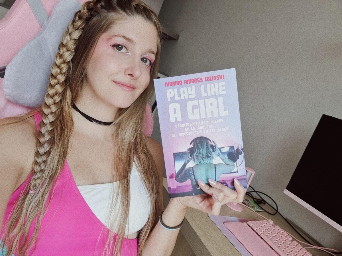La 'gamer' y periodista Marina Amores